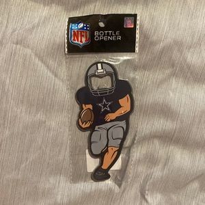 Brand New
Dallas Cowboys Magnet Bottle Opener